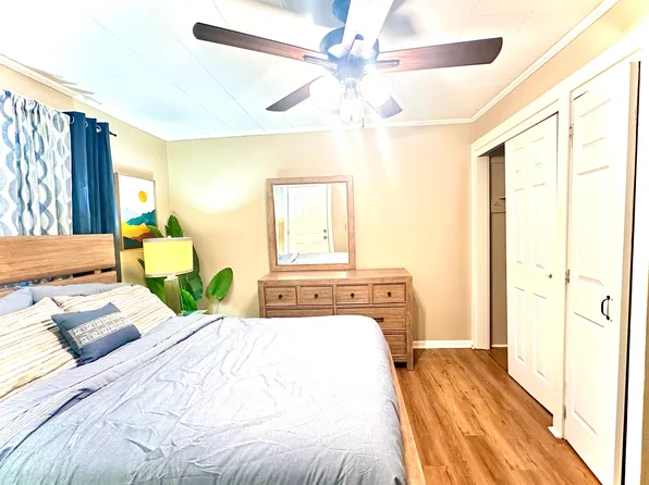 (undisclosed Address), Addis, LA 70710