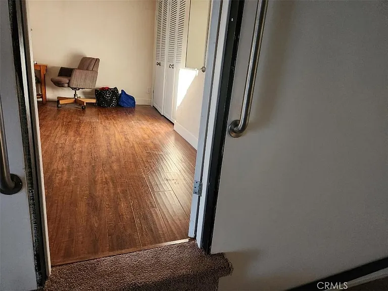 15718 1/2 Larch Ave — Photo 17