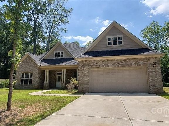 2nd image of 4005 Davis Dr