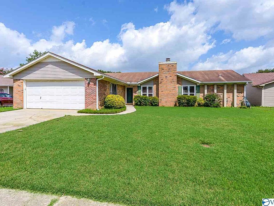 1st image of 1007 Brighton Cir SE