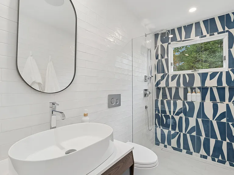 16 Central Ave — Photo 14