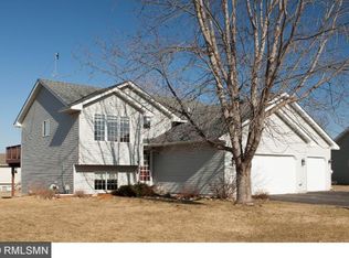 533 Sumerlin Rd NW, Saint Michael, MN 55376
