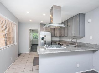 7349 Fay Ave #B, La Jolla, CA 92037