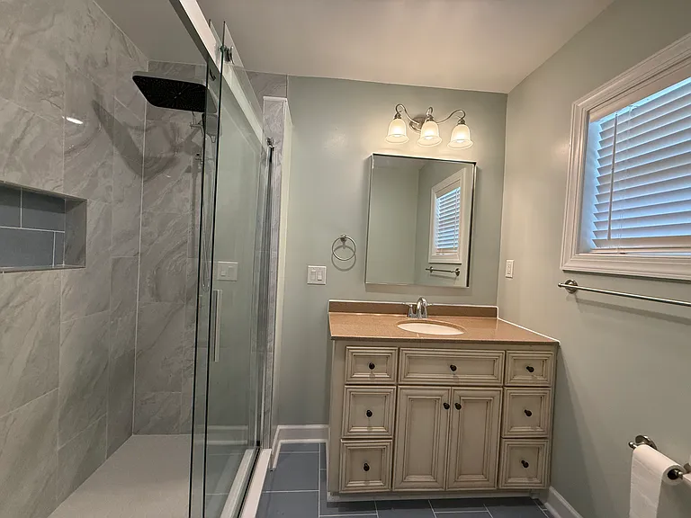 125 E Horah St #1 — Photo 9