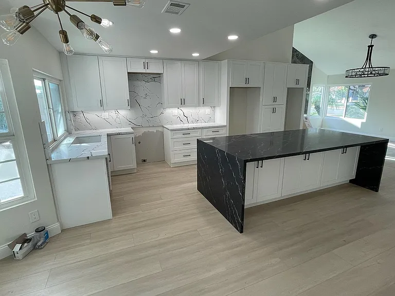 6038 E Shenandoah Ave — Photo 5