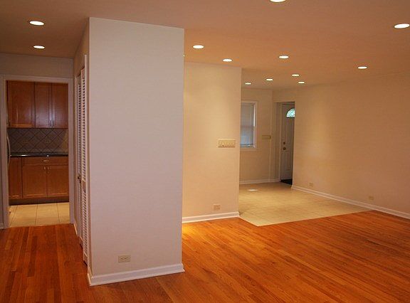 2nd image of 536 S Evanston Ave