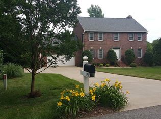 1123 Compton Pl, Forest, VA 24551