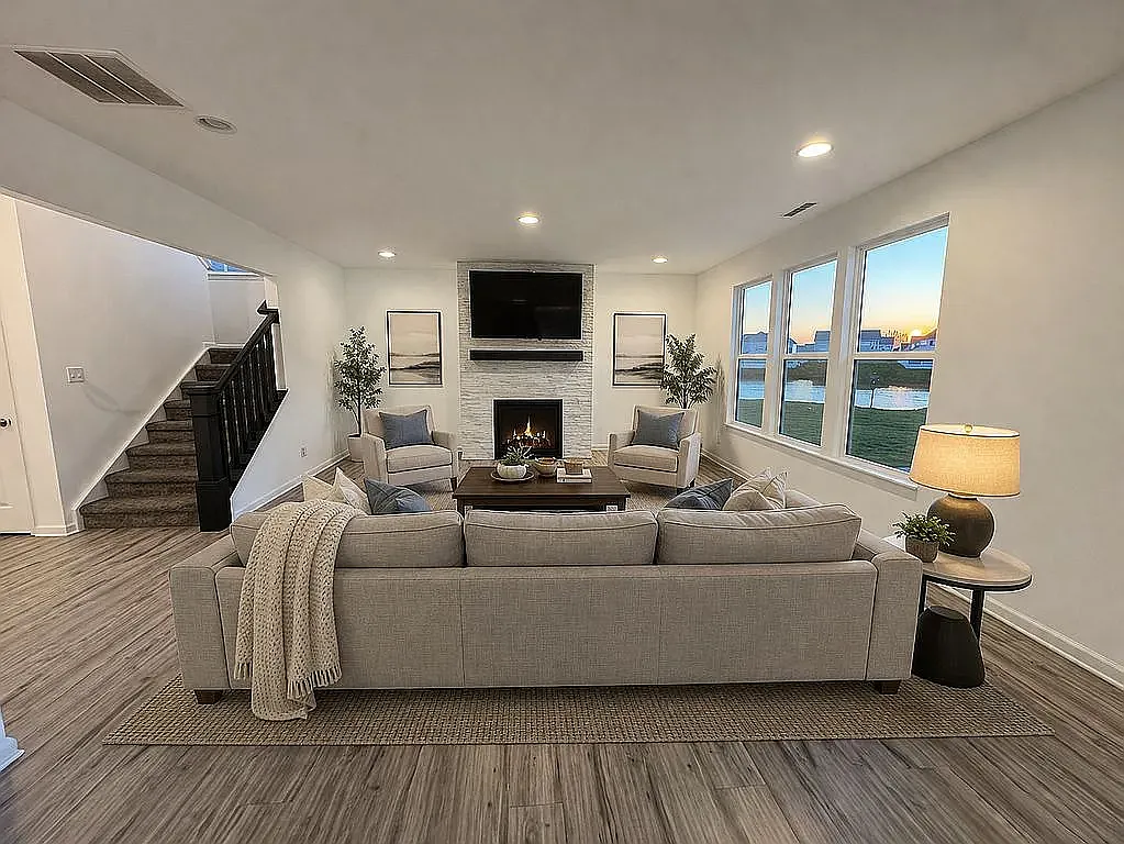 4 bed, 3092 sqft, $2,800 — Photo 2