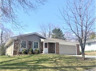 1961 16th Ave, Grafton, WI 53024