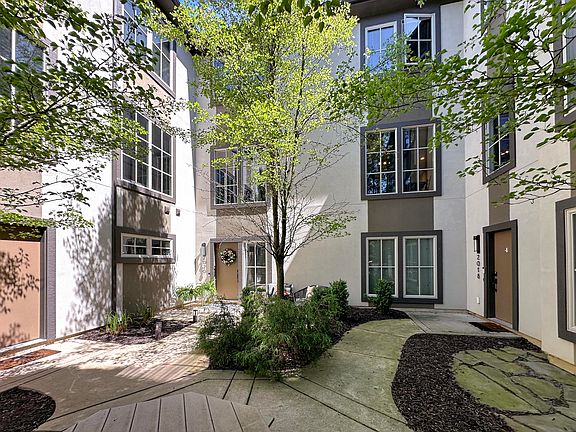 3rd image of 2020 Celadon Dr NE #105