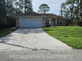 2707 26th St W, Lehigh Acres, FL 33971