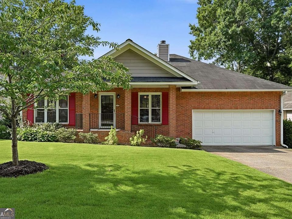1st image of 140 Greenmont Cir