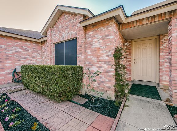 3rd image of 6638 Meadow Ash Dr