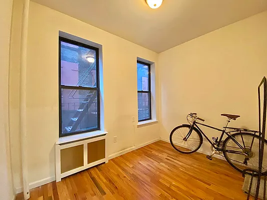 Rented by Oxford Property Group | media 7