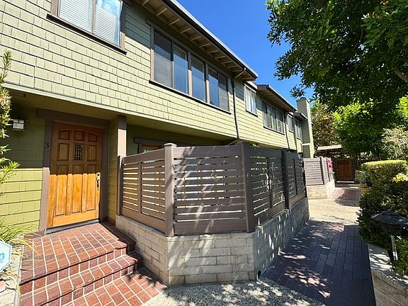 4th image of 241 S Catalina Ave APT 3
