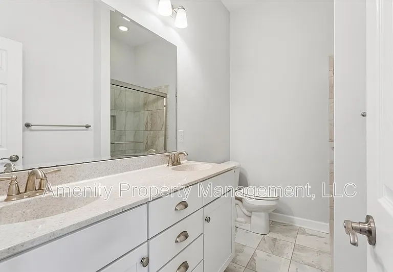 5434 Center St #1 — Photo 16