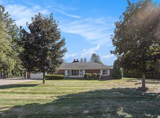 60 E Hurst Dr, Troy, MI 48085