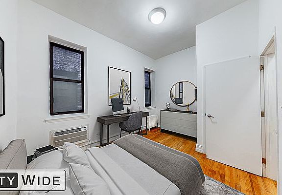 3rd image of 226 E 87th St APT 3C
