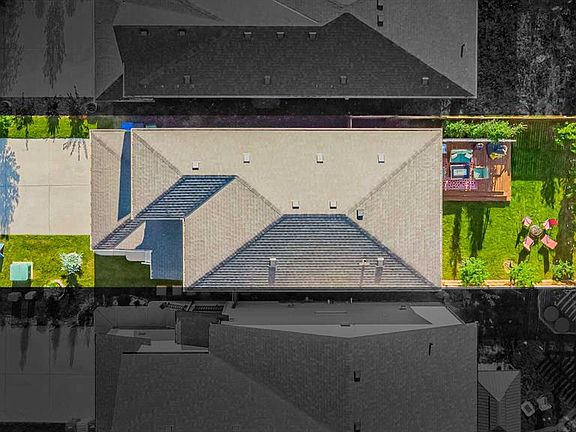 3rd image of 158 Creekstone Way SW