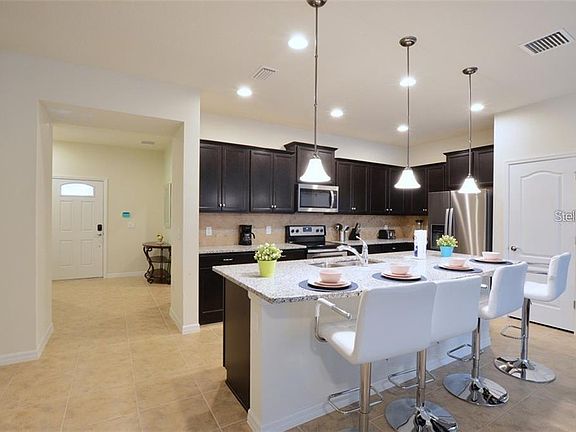 5th image of 8854 Geneve Ct