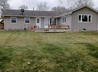 15948 Silver Lake Ln, Addison, MI 49220