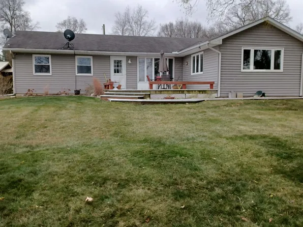 15948 Silver Lake Ln, Addison, MI 49220