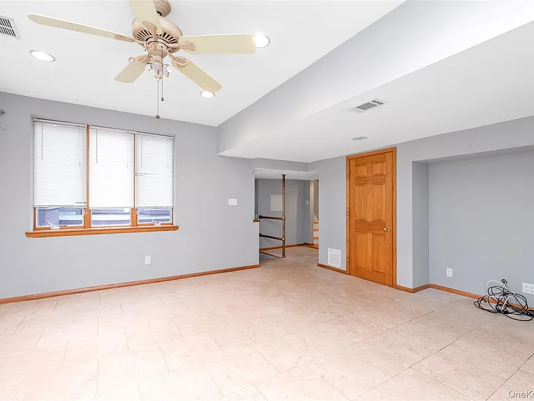 5 Glenbrook Rd — Photo 12