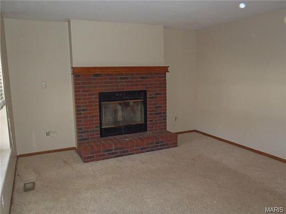 5th image of 134 Hickory Dr