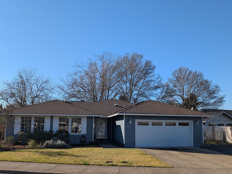 1st image of 2388 Temple Dr