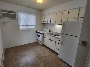 2183 Vernon Dr APT 11, Elgin, IL 60123