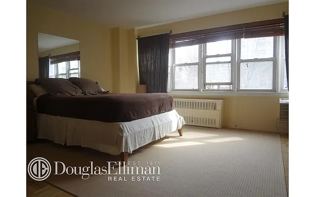 Rented by Douglas Elliman | media 17