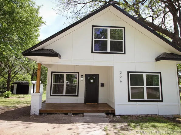 226 S Adair St, Vinita, OK 74301