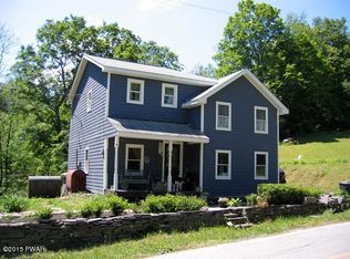 1448 Calkins Rd, Milanville, PA 18443