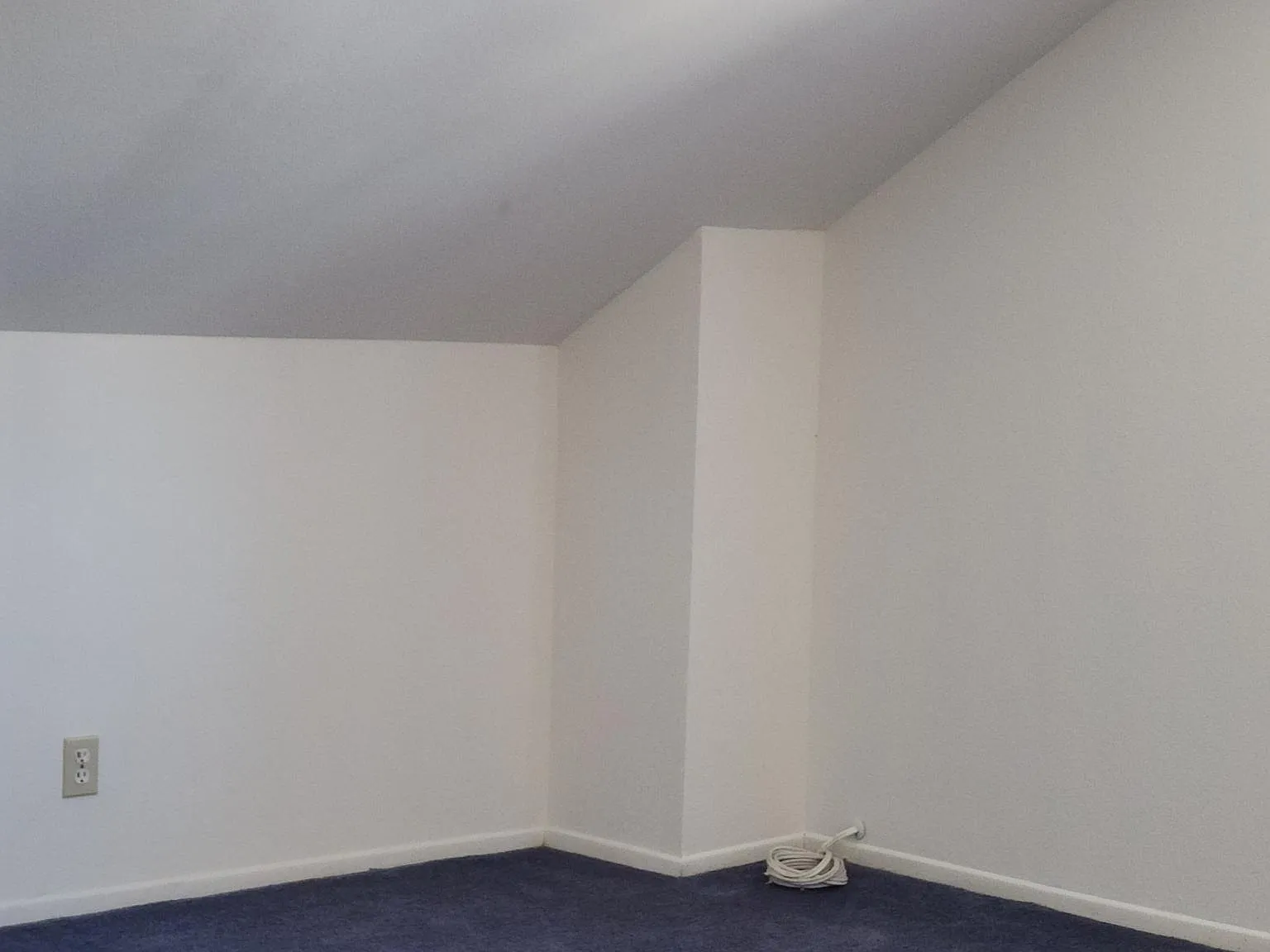 2 bed, 1300 sqft, $2,125 — Photo 4