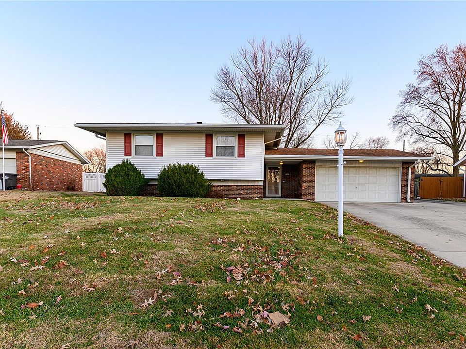 1st image of 104 Stolze Dr