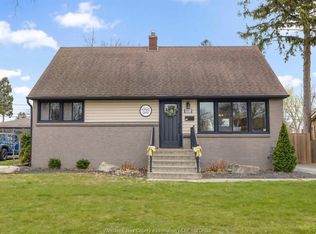 3095 Academy Dr, Windsor, ON N9E 2H5