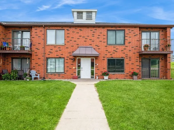 809 Kerry Ln SE APT 66, Cedar Rapids, IA 52403
