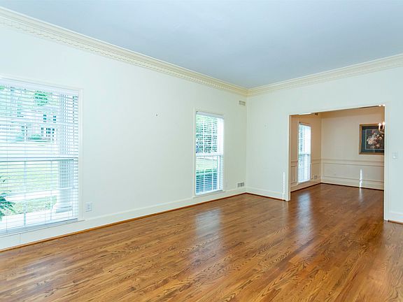 3rd image of 3713 Wimbleton Dr