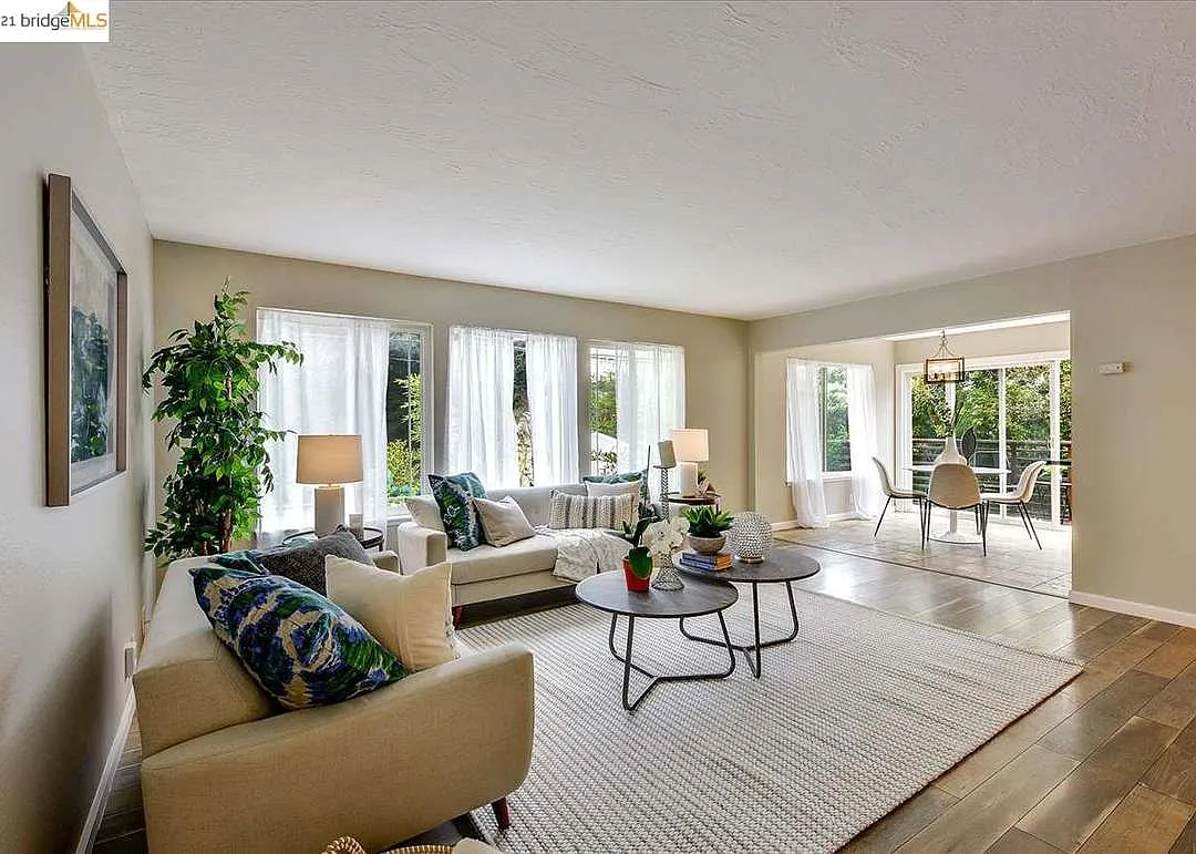 2 bed, 854 sqft, $2,650 — Photo 1