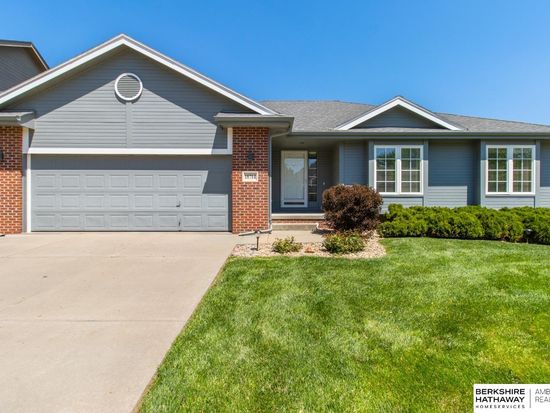 18714 Lillian St, Omaha, NE 68136
