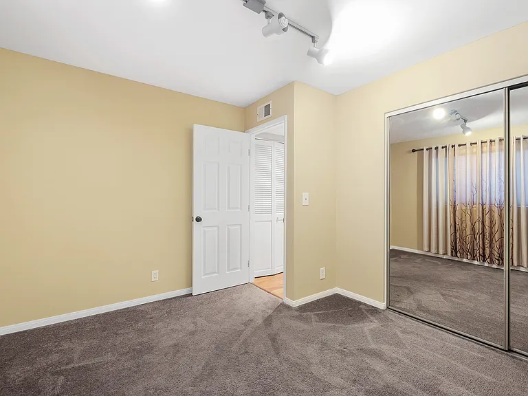 1304 Mountain Ave #112 — Photo 8