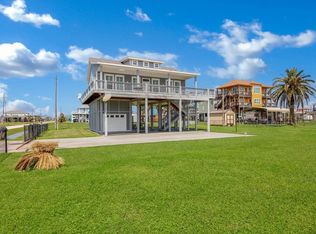 872 O'Neil Rd, Crystal Beach, TX 77650