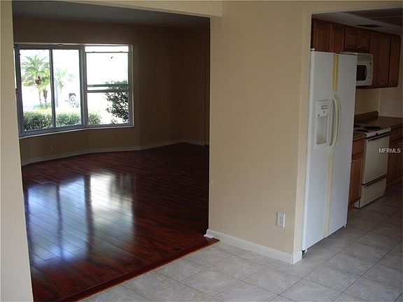 5th image of 741 Casler Ave