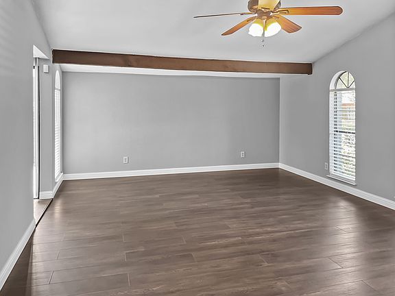 2nd image of 6210 Glenmoor Dr