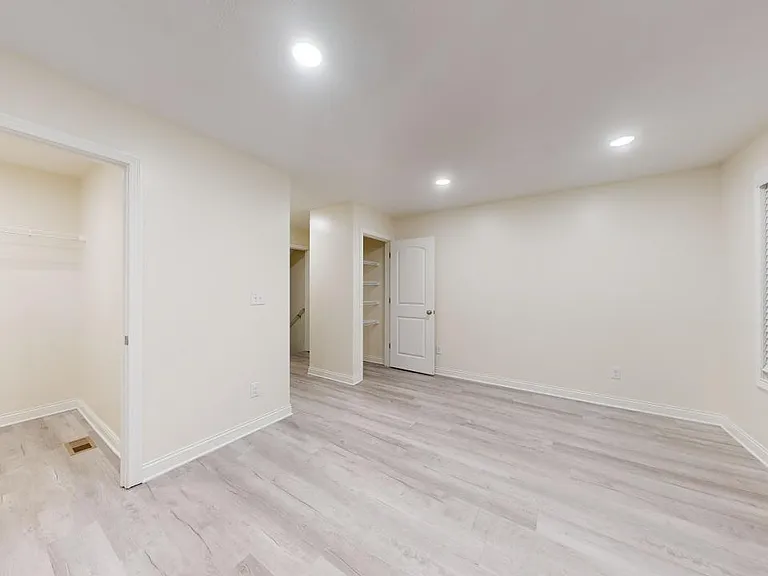 Routt Lake Townhomes — Photo 3
