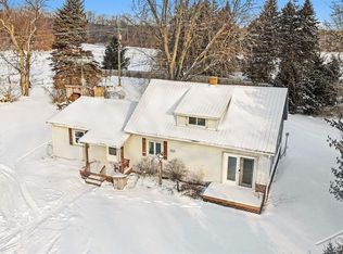 11851 N Crystal Rd, Vestaburg, MI 48891