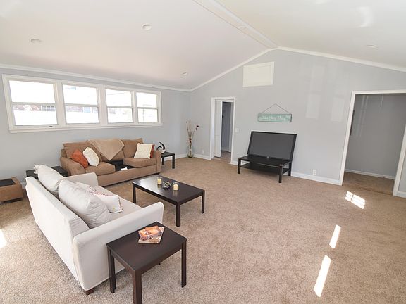 5th image of 5141 Sanibel Dr
