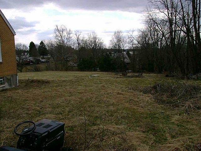 2nd image of 470 Nixon Rd