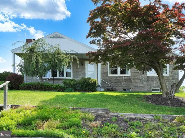 3069 Ferree Hill Rd, York, PA 17403