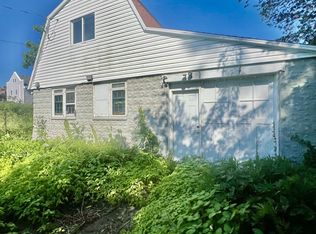 2006 14th St, Troy, NY 12180